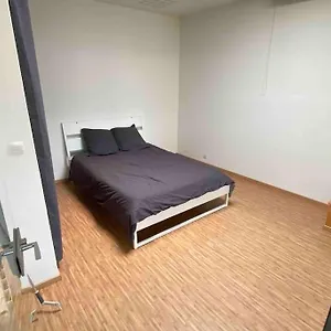 https://t2-idealement-situe.hotels-rhonealpes.com